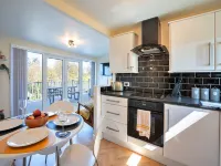 Chalet in Snowdonia with Pool & Fishing Lake - Pools