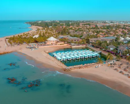 Mövenpick Resort Lamantin Saly Hoteles en Departamento de Mbour