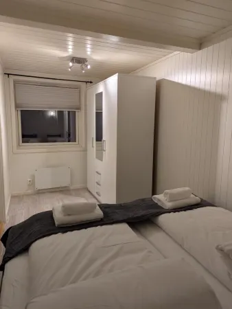 Central Station Retreat (H77A)