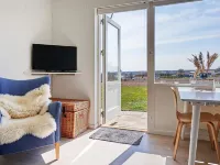 Seaside Stay in Sandkas - 수영장