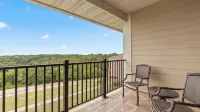 Avila Serenity Suites - For 6 - Homestays
