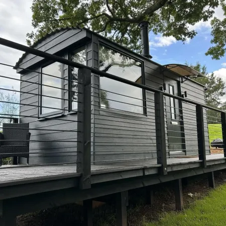Lodge on Teign River 1 Bed Sleeps 2 Parking