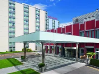 Mövenpick Hotel Zürich Airport Hotels in Opfikon