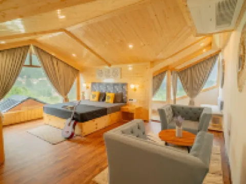 The Hosteller Old Manali, Manu Temple Hotels near Igloo stay sethan