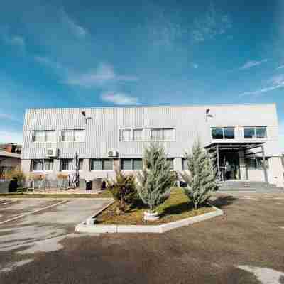 Hôtel L’ange de la vallée (Bellignat/ Oyonnax) Hotel Exterior