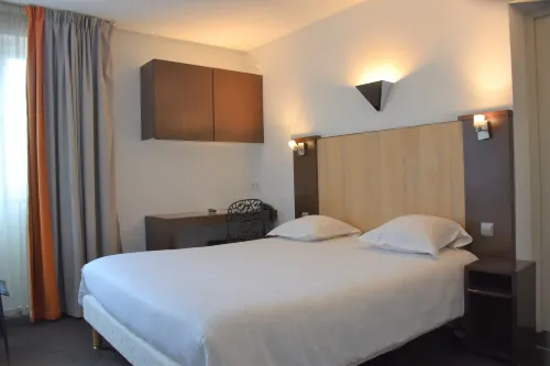 Adonis Arc Hotel Aix Hotel a Saint-Marc-Jaumegarde