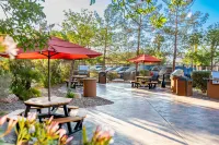 The Grandview at Las Vegas - Mountain view