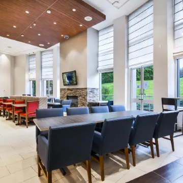 Holiday Inn Express & Suites LANGLEY by IHG