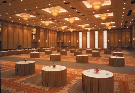 오쿠라 아카데미아 파크 호텔