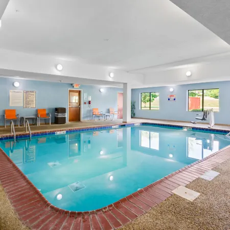 Holiday Inn Express & Suites Mount Airy by IHG