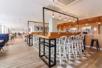 Holiday Inn Express WIGAN by IHG - bar