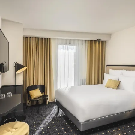 Mercure Bordeaux Centre Gare Atlantic Отели рядом с достопримечательностью «Этнографический музей»