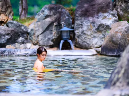 Isazawa Onsen Yumotokan Отели рядом со станцией JR Urasa station