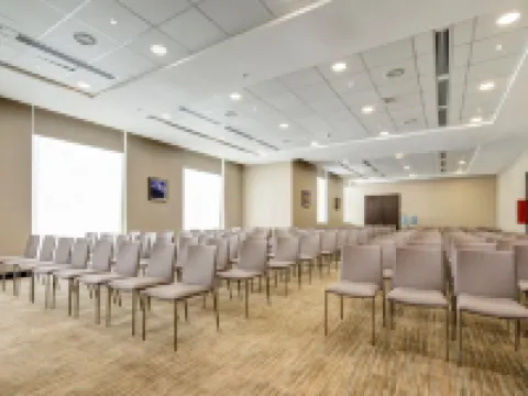 WYNDHAM SANTIAGO AIRPORT Hotels in Santiago