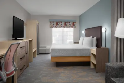 Home2 Suites by Hilton Scottsdale Old Town Отели рядом с достопримечательностью «On The Edge Gallery»