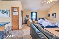 'The Brewer Guesthouse' Tiny Home w/ Patio & Yard! - Wifi