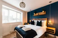 Harbourside Roof Terrace & Sea Views by Adliv Hotels near Sundowner