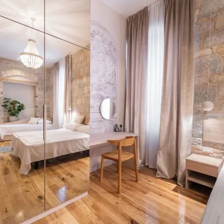 Tifani Luxury Rooms 3