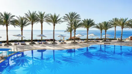 Sharm Club Beach Resort Отели в г. Qesm Sharm Ash Sheikh