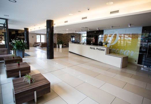 프라하 호텔 외관 및 주변 전경