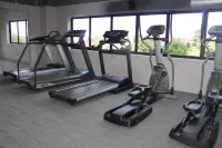 CK Tanjungpinang Hotel and Convention Centre - Gym