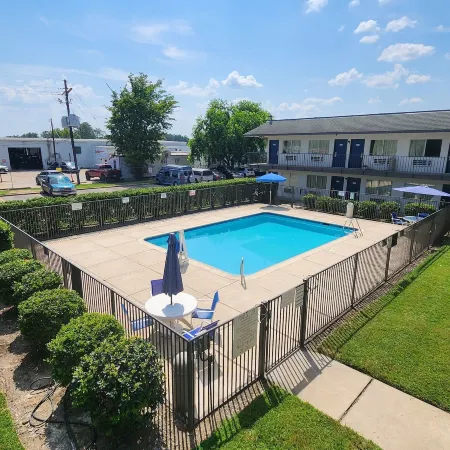 Motel 6 Conroe, TX