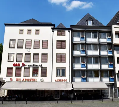 XII Apostel Albergo Hotels in Esch Auweiler