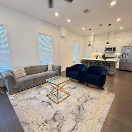Luxury 3BR for Families Nurses and Group