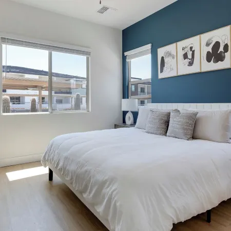 Landing Apartments Tucson near La Cholla Professional Park