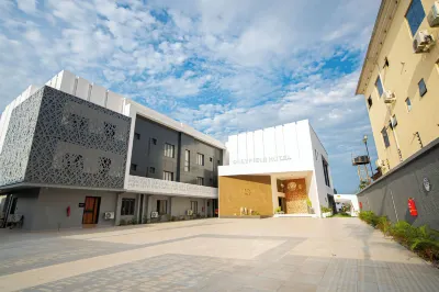 GREYFIELD HOTEL AND APARTMENTS Các khách sạn ở 