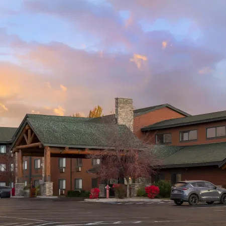 Best Western Plus McCall Lodge  Suites