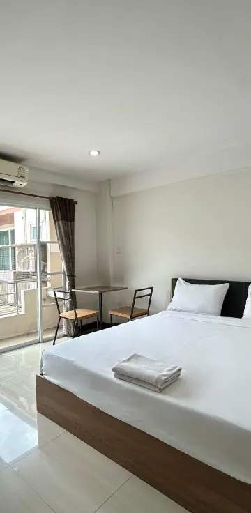 ห้องสแตนดาร์ด เตียงใหญ่ 1 เตียง