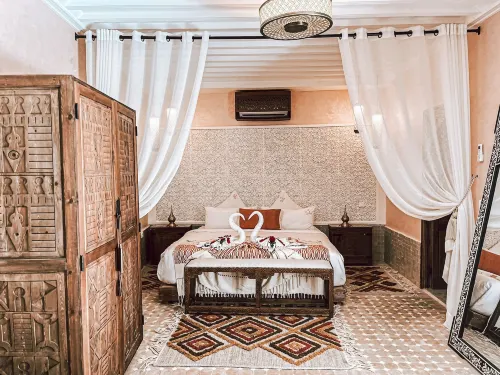 Riad Nelia