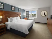 Harbor Town Inn Hotels in Manitowoc