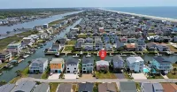Changes in Latitude 6 Bedroom Home by RedAwning - Pet friendly
