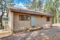 Peaceful Nutrioso Cabin Retreat w/ Mountain Views! - Landsted
