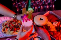 โรงแรม Moxy Phoenix ในกรุงเฟนิกซ์ - พร้อมอาหารเช้า