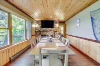 Private Dock Lakefront Family Home in Outing - parking