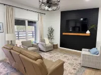 Luxury 2 Bedroom Lakeside Cabin in Murray KY with Lake Access