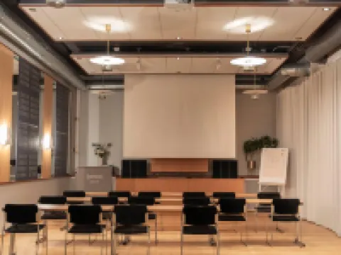 ホームホテル アークティクス ハーシュタのホテル