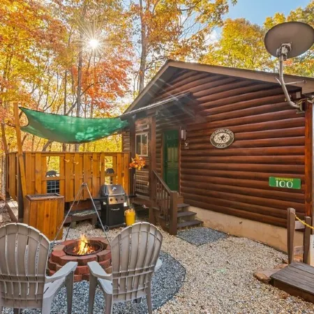 Romantic Couple's Mountain Getaway!