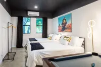 Stylish Clubhouse Retreat w/ Hot Tub Near Downtown