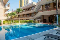 Best Western Plus Plaza Florida Tower - piscina