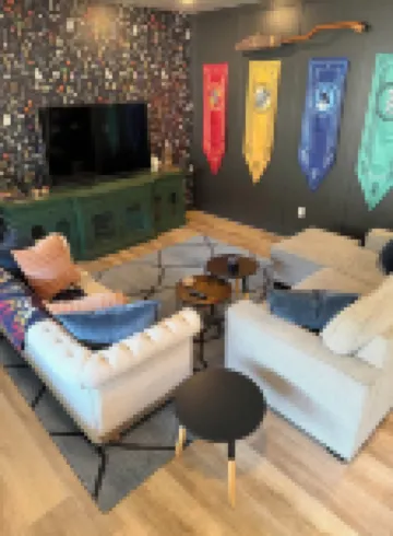 Pet Friendly Harry Potter Themed Two King Size Beds Cozy Mountain View’s!