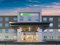 Holiday Inn Express & Suites RAPID CITY - RUSHMORE SOUTH by IHG Hotels in Rapid City