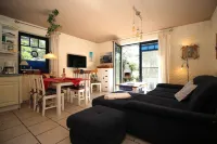 Sauna, fireplace, SKY TV, V&B whirlpool, WLAN, lake view, close to the Baltic Sea, LAST MINUTE