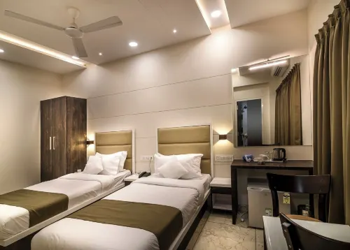 Hotel Royal Treat Surat - Hot Tub