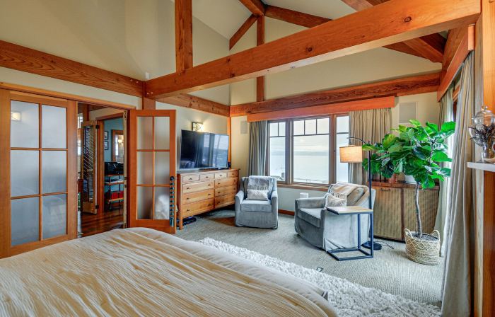 Luxury Vashon Vacation Rental w/ Beach Access!