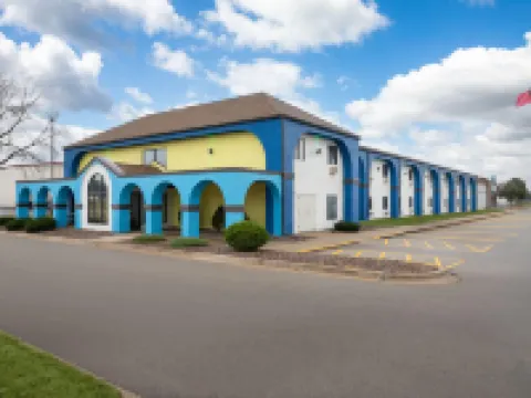 Days Inn by Wyndham Austin Hotels in Austin