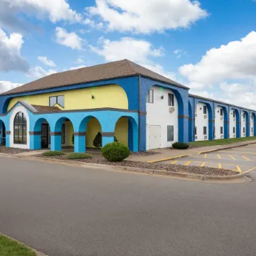 Days Inn by Wyndham Austin